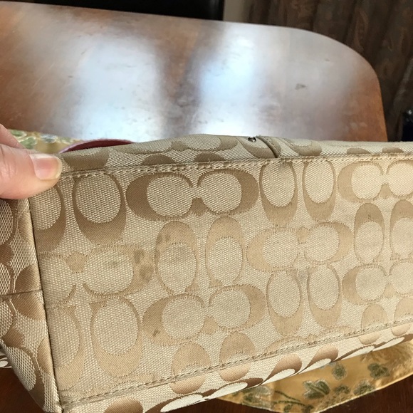 Beautiful Pink Coach Purse with Flower appl… - Picture 13 of 13